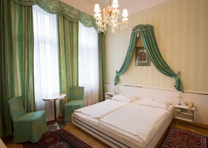 Готель Boutique Zur Wiener Staatsoper Відень